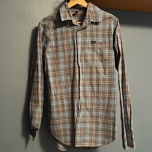 Men’s button down collared RVCA shirt